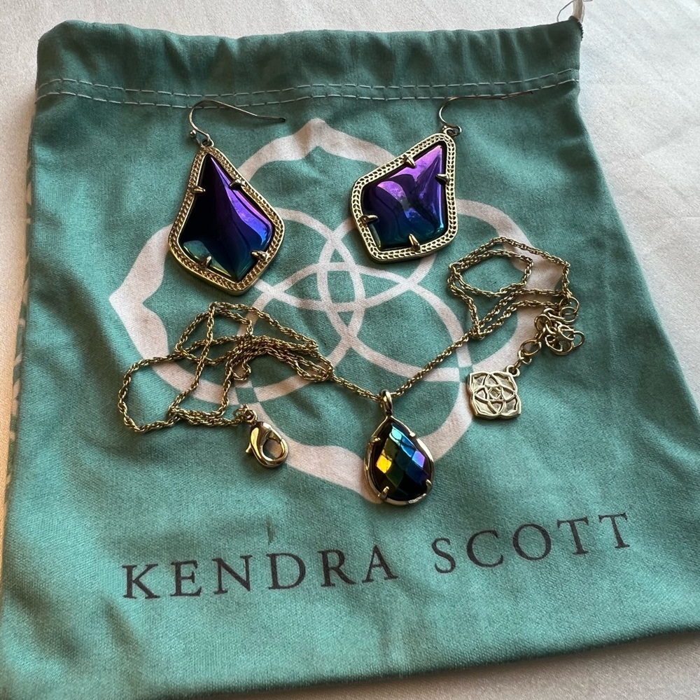 Kendra Scott Alex Black Iridescent Reversible Gold Drop Earrings / necklace set